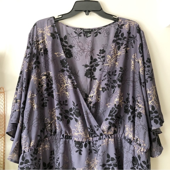 Torrid Lily Babydoll Georgette Surplice Bell Sleeve Top in Holiday Rose - Picture 5 of 12